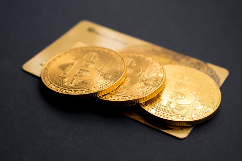 tre bitcoin mynt